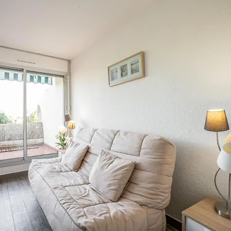 Apartment Le Quai Aux Fleurs-5 By Interhome *