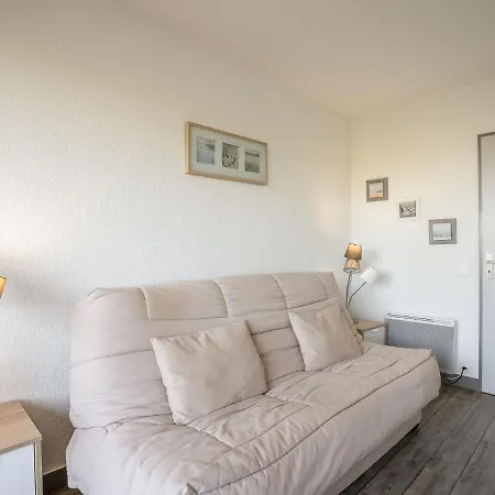 Apartment Le Quai Aux Fleurs-5 By Interhome Le Grau-du-Roi